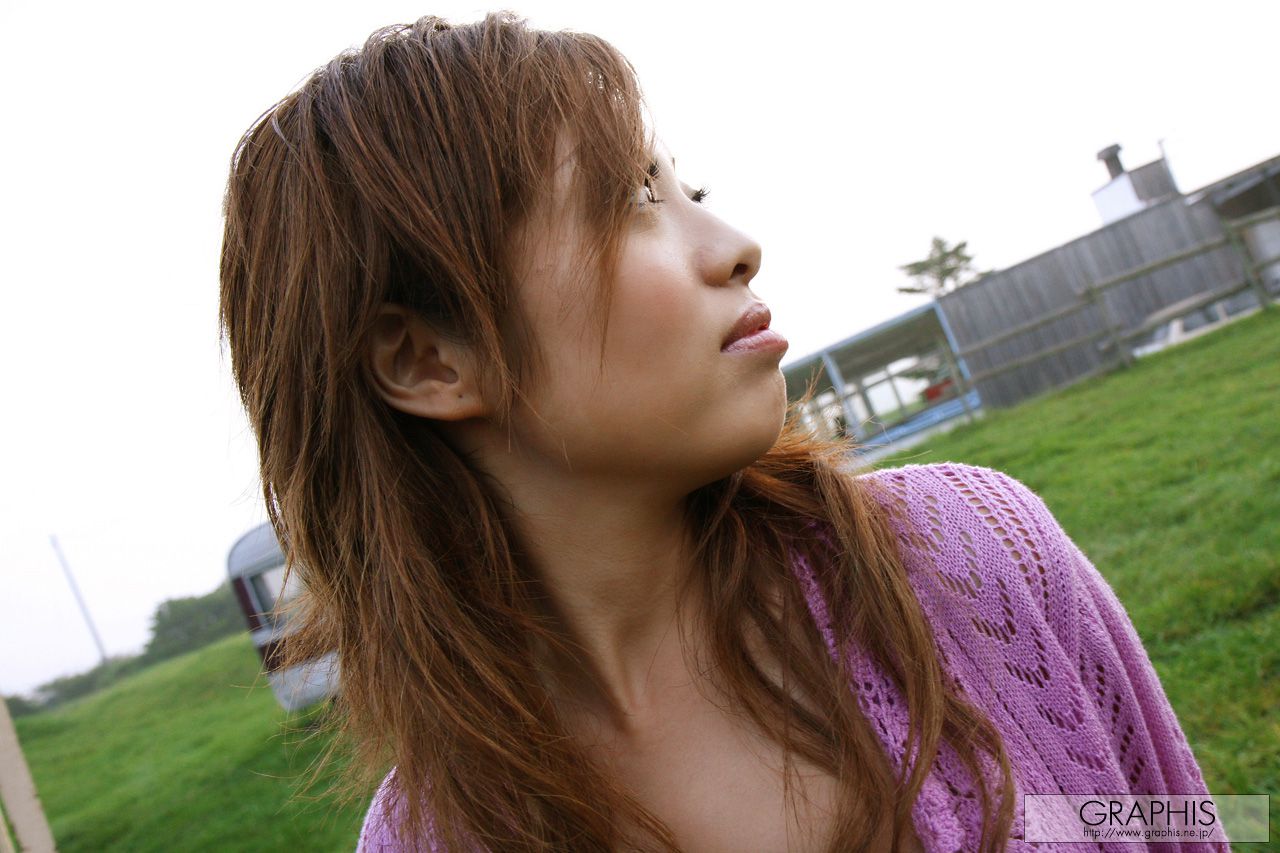 Rino Aihara 愛原梨乃 [Graphis] First Gravure 初脱ぎ娘