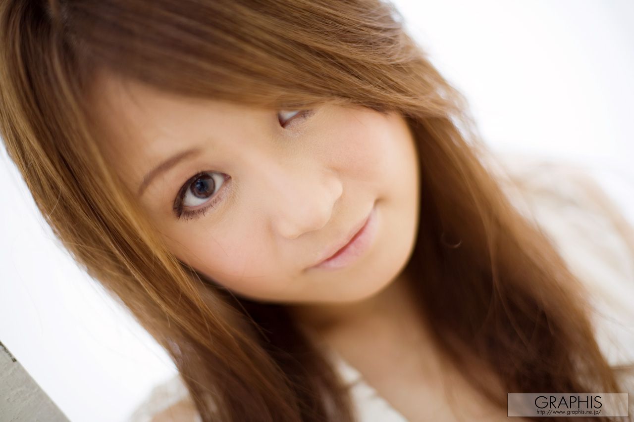 Airin 爱铃 [Graphis] First Gravure 初脱ぎ娘
