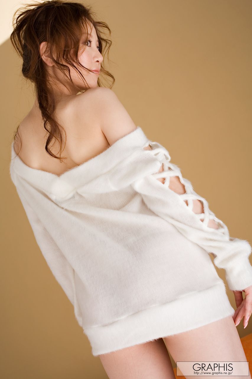 Airin 爱铃 [Graphis] First Gravure 初脱ぎ娘