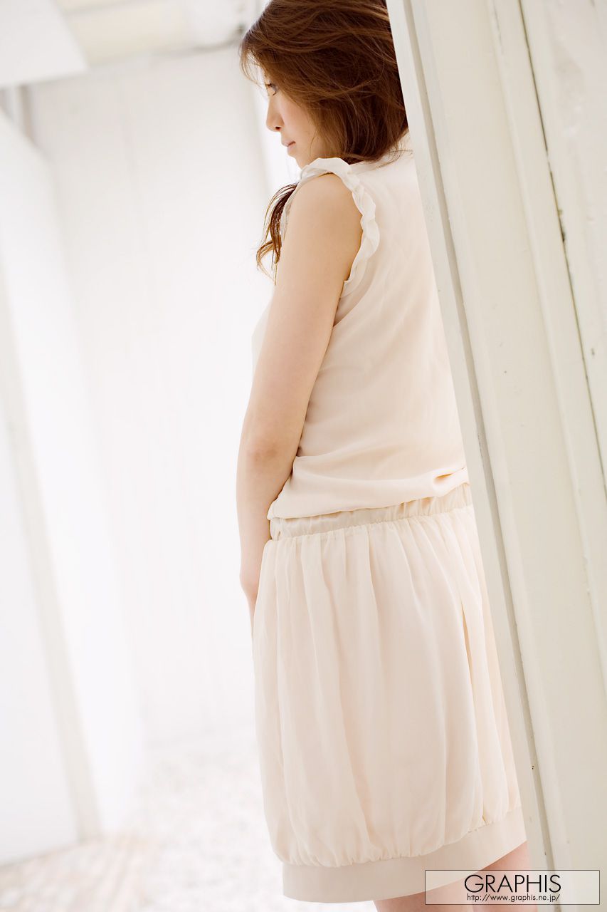 Airin 爱铃 [Graphis] First Gravure 初脱ぎ娘