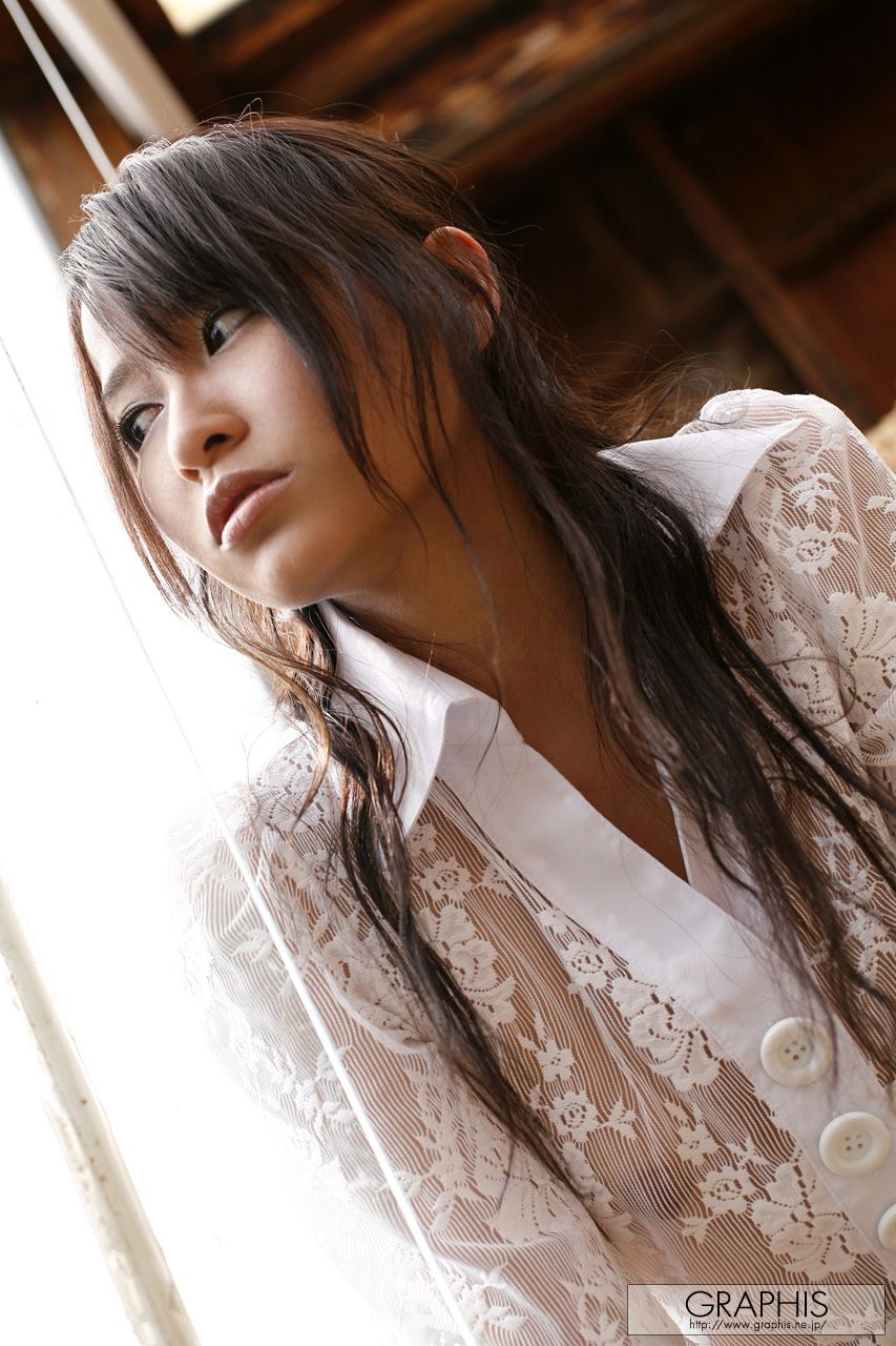 Nurie Mika 美花ぬりぇ [Graphis] First Gravure 初脱ぎ娘