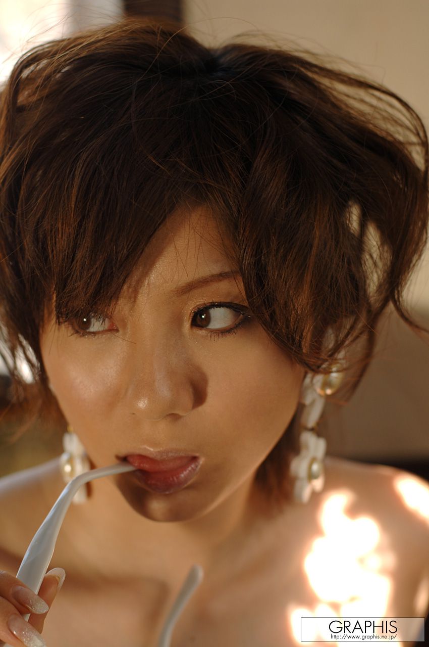 麻美ゆま《Element Crystal》 [Graphis] Gals