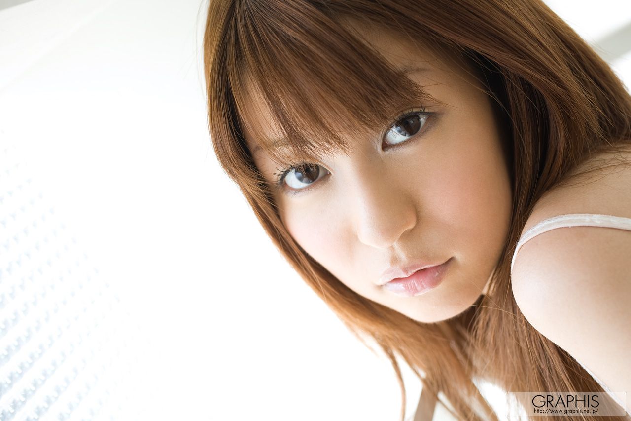花鳥レイ/花鸟丽 [Graphis] First Gravure 初脱ぎ娘