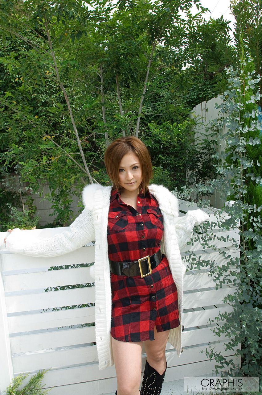 青山ゆい/青山由衣《Krahen Drachen》 [Graphis] Gals