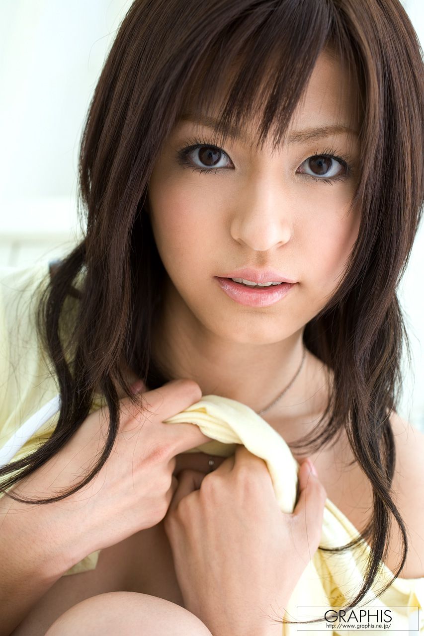 Misaki Mori 森美咲 [Graphis] First Gravure 初脱ぎ娘
