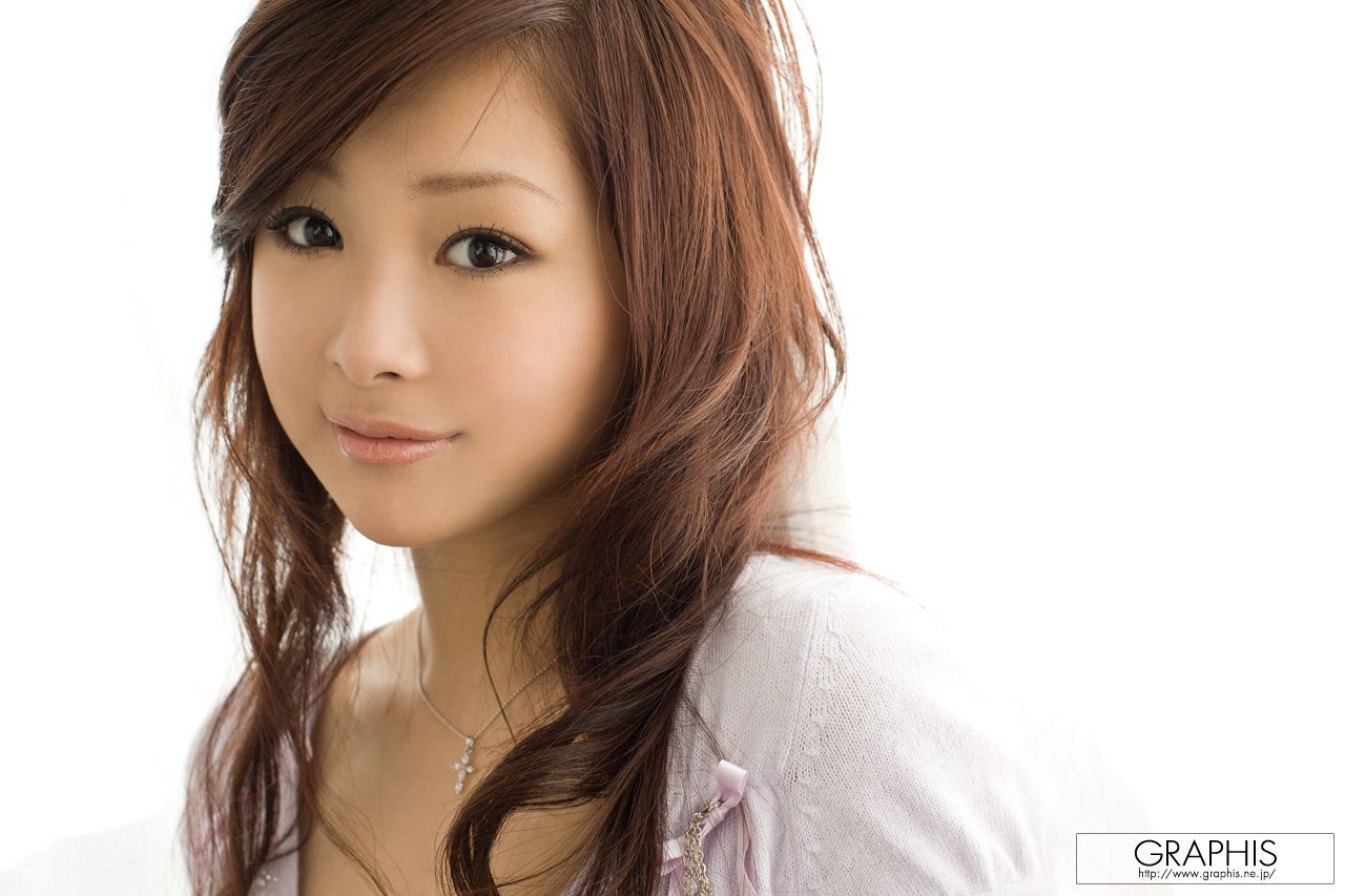Suzuka Ishikawa 石川铃华 [Graphis] First Gravure 初脱ぎ娘