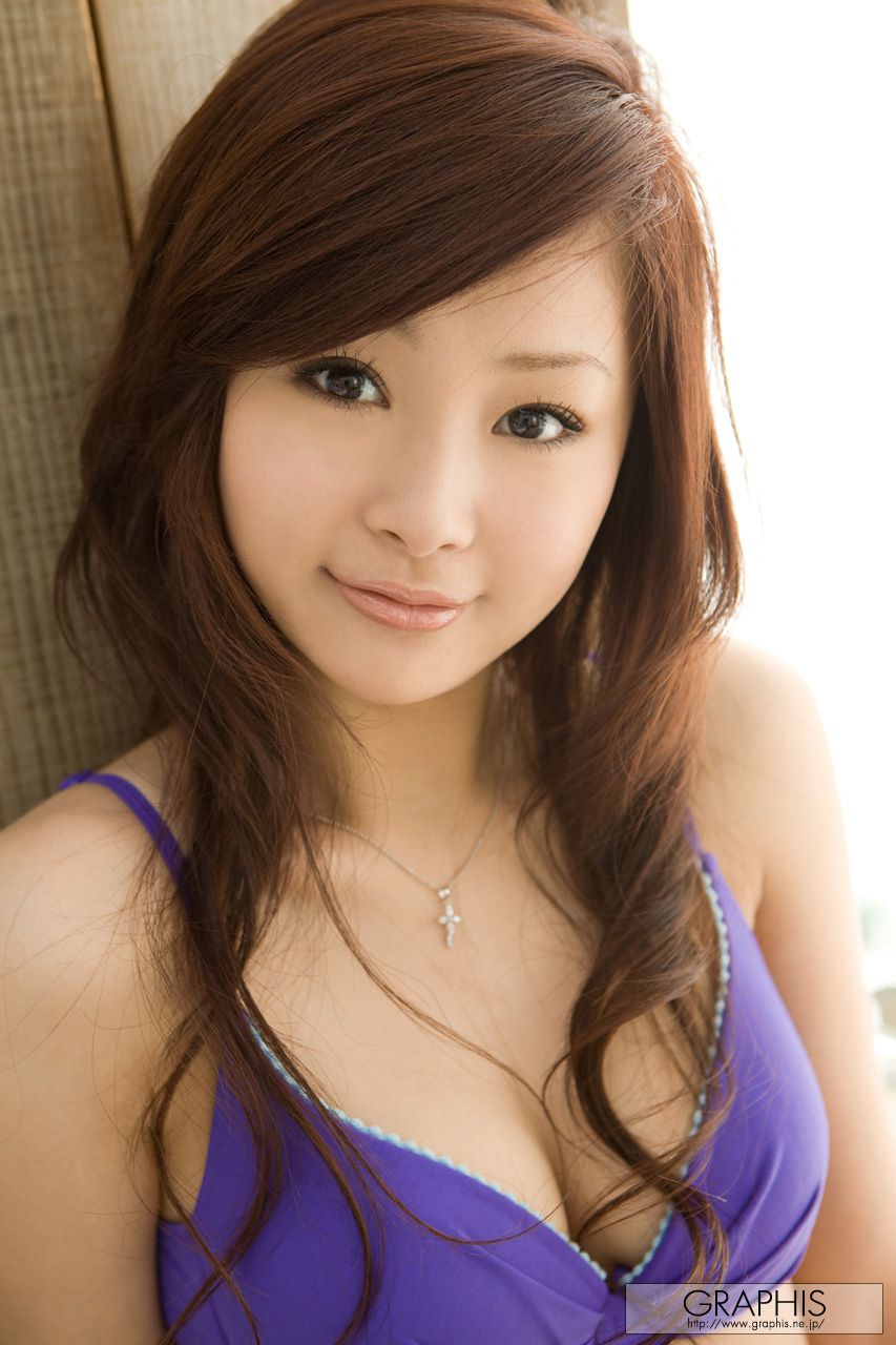 Suzuka Ishikawa 石川铃华 [Graphis] First Gravure 初脱ぎ娘