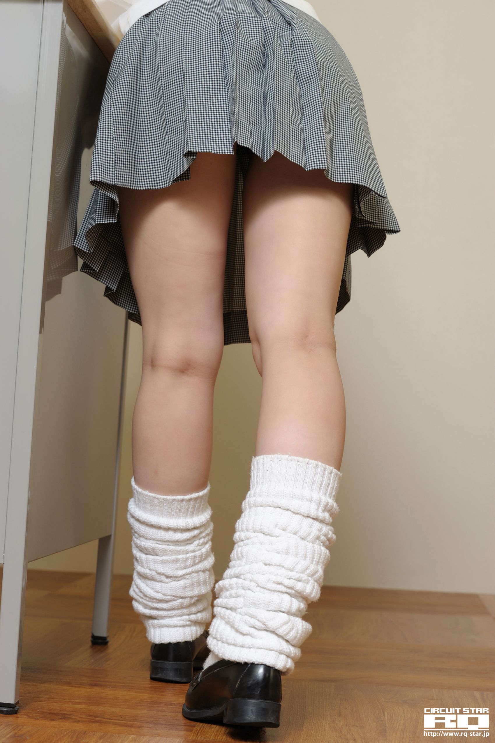 [RQ-STAR] NO.00571 荒井嘉奈 School Girl 写真集