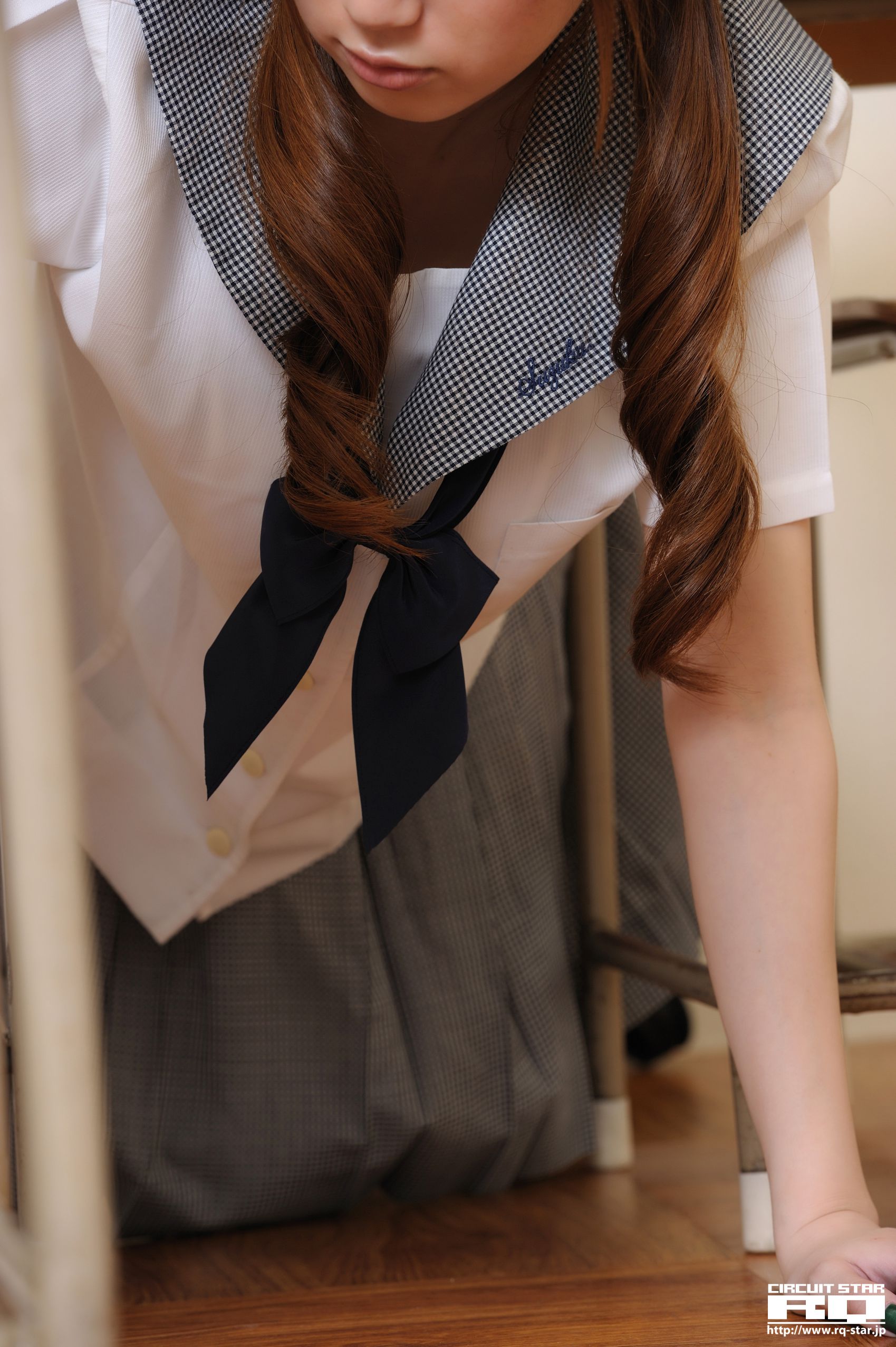 [RQ-STAR] NO.00571 荒井嘉奈 School Girl 写真集