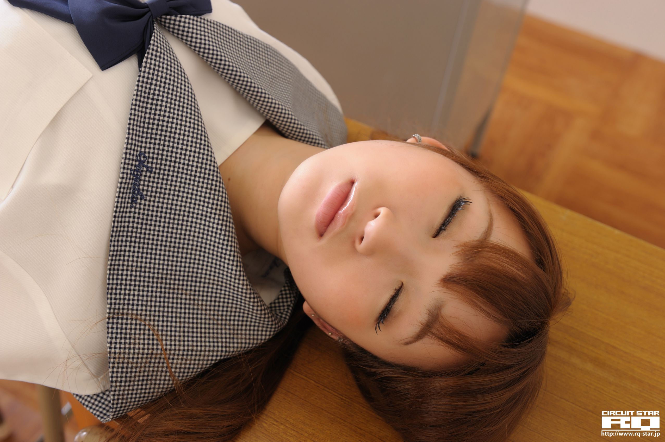 [RQ-STAR] NO.00571 荒井嘉奈 School Girl 写真集