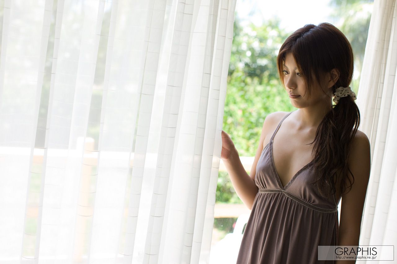 Yuki Asada 麻田有希 [Graphis] First Gravure 初脱ぎ娘