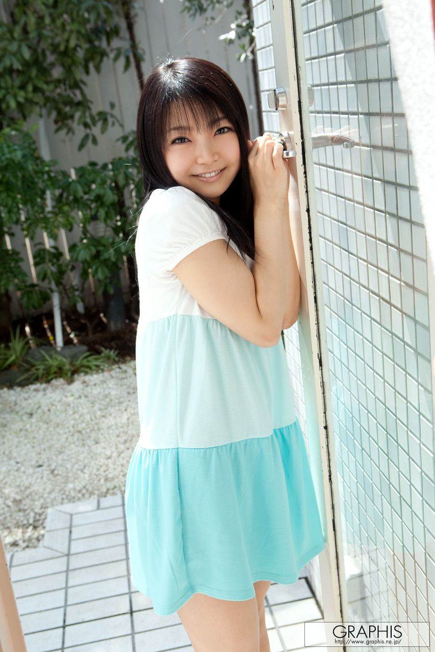 葵ちひろ/葵千寻 [Graphis] First Gravure 初脱ぎ娘