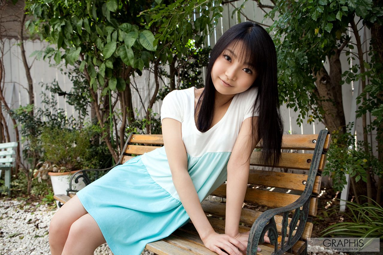葵ちひろ/葵千寻 [Graphis] First Gravure 初脱ぎ娘