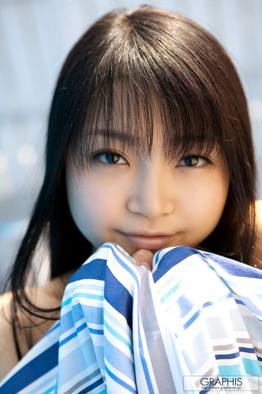 葵ちひろ/葵千寻 [Graphis] First Gravure 初脱ぎ娘