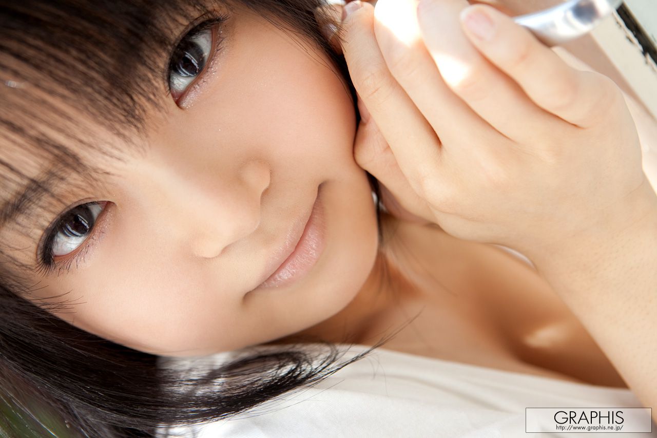 葵ちひろ/葵千寻 [Graphis] First Gravure 初脱ぎ娘