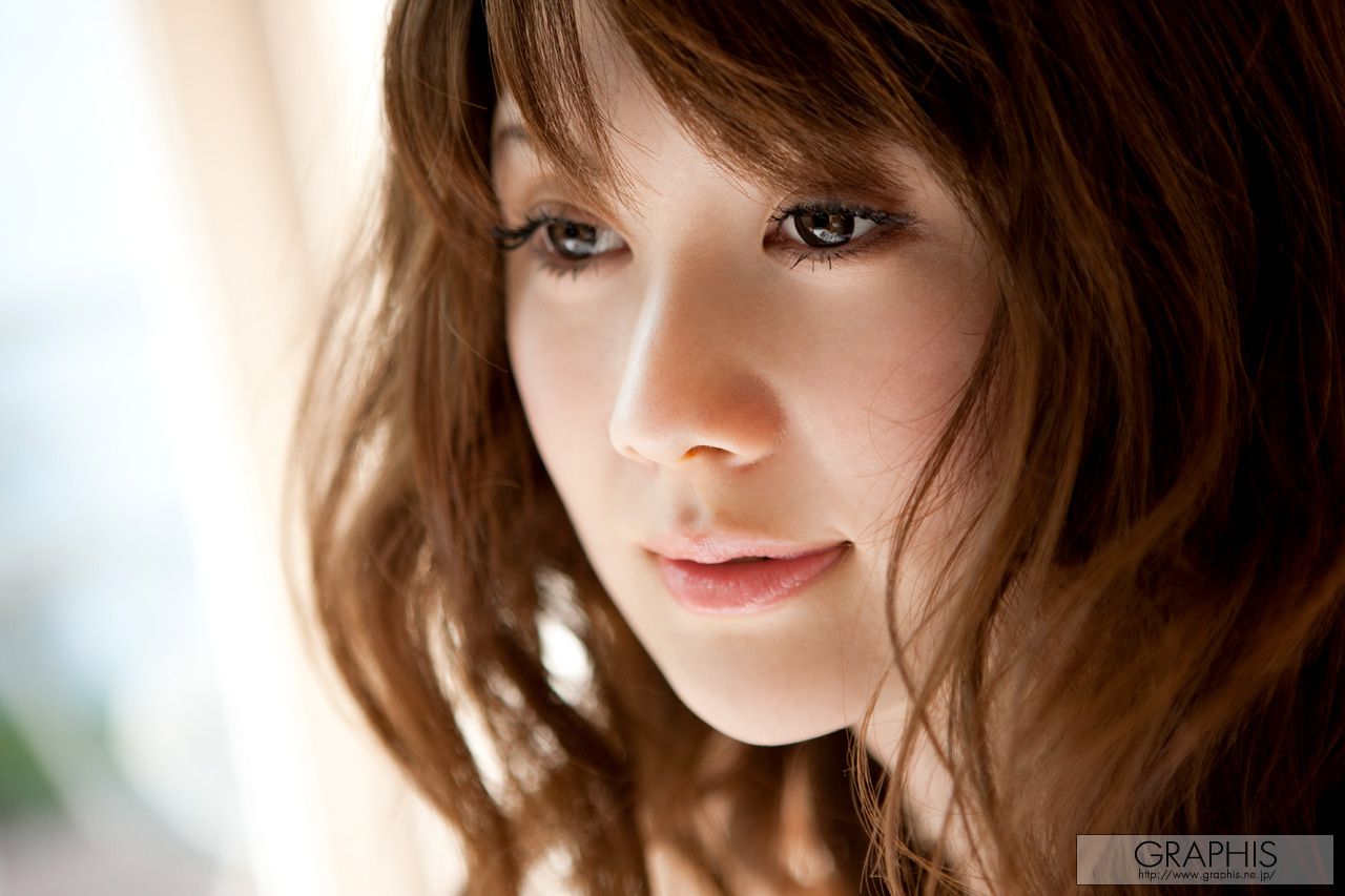 Erika Kirihara 桐原エリカ [Graphis] First Gravure 初脱ぎ娘