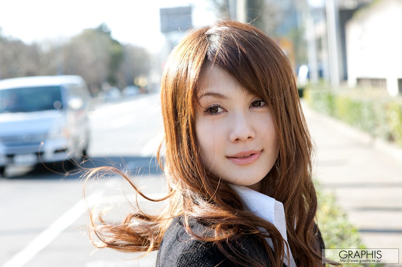 Erika Kirihara 桐原エリカ [Graphis] First Gravure 初脱ぎ娘