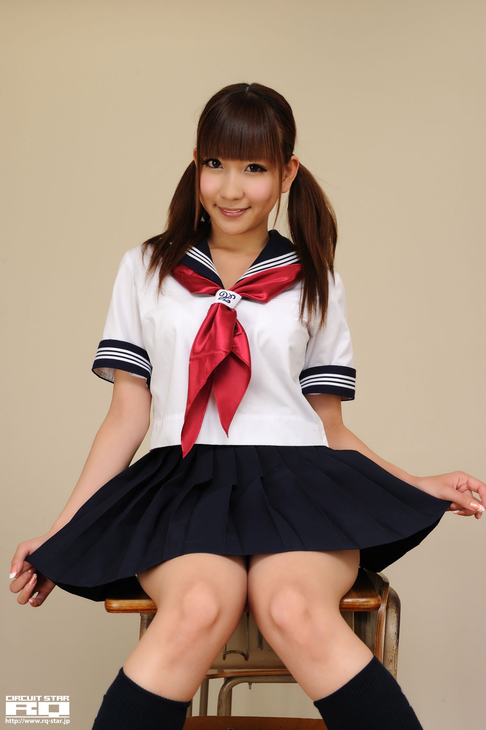 [RQ-STAR] NO.00575 Chihiro Akiha 秋葉ちひろ High School Girl 写真集