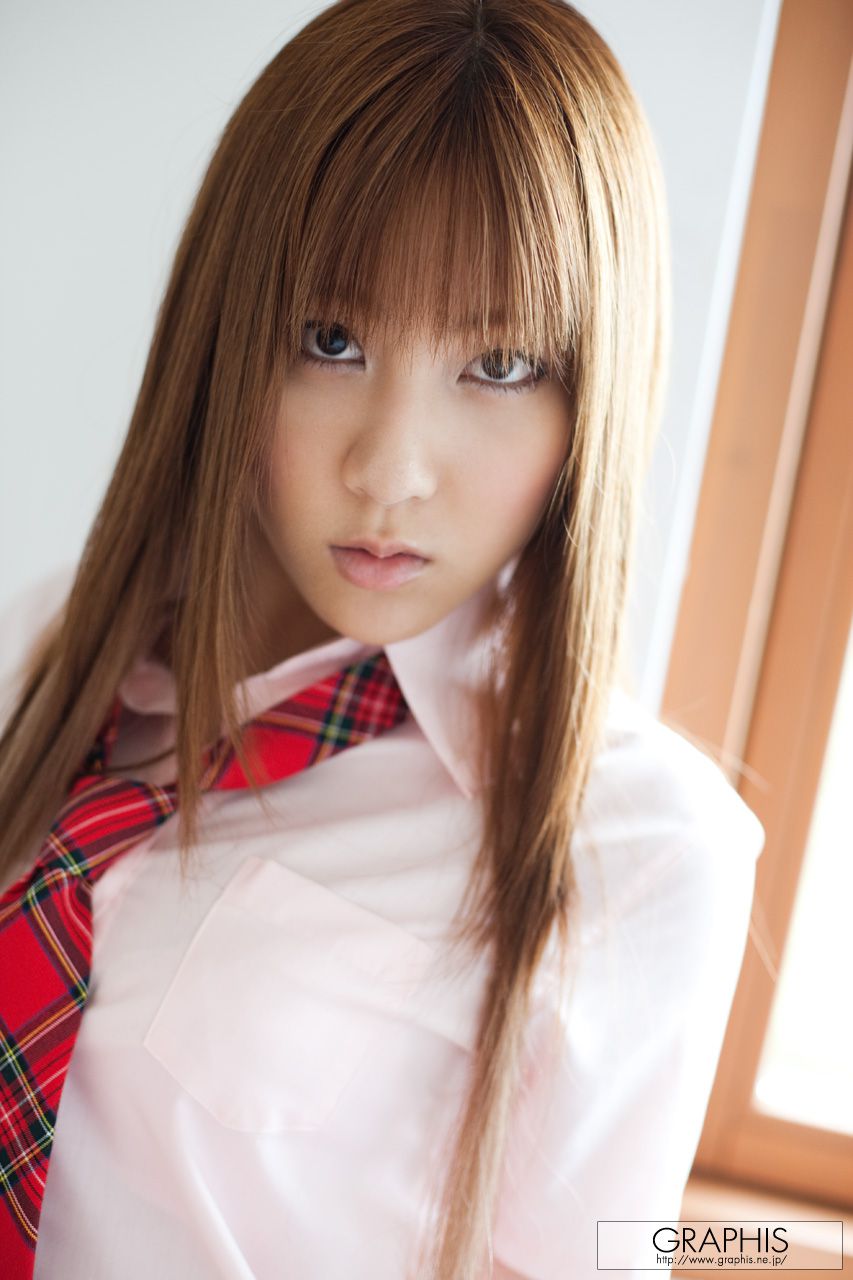 あずみ恋/莲美恋 [Graphis] First Gravure 初脱ぎ娘