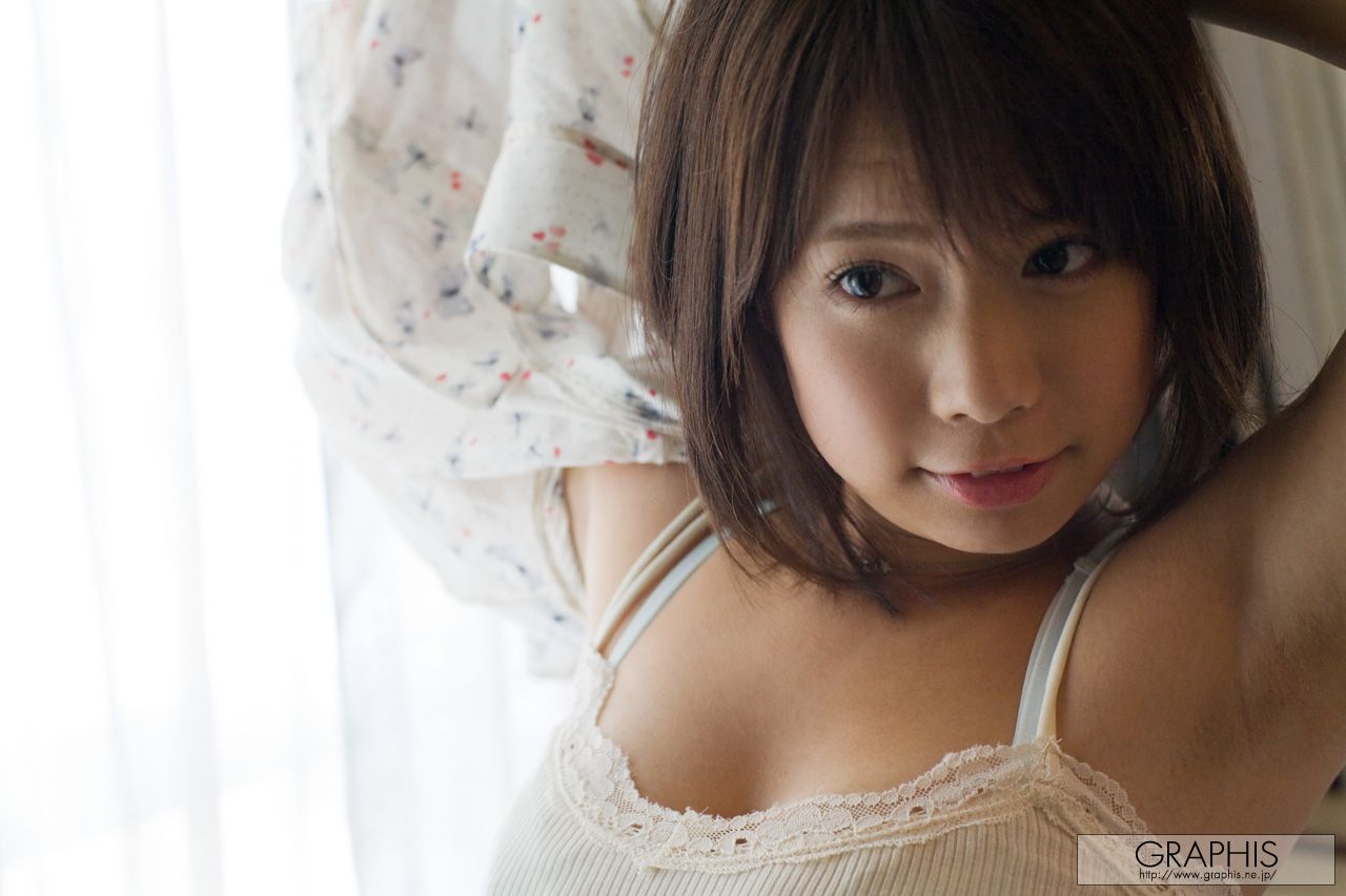 An Shinohara 篠原杏 [Graphis] First Gravure 初脱ぎ娘