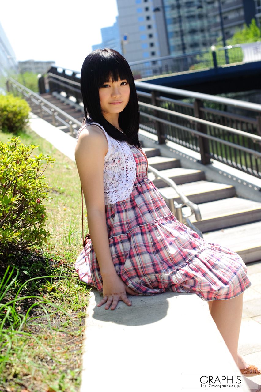 荣仓あい/荣仓爱 [Graphis] First Gravure 初脱ぎ娘