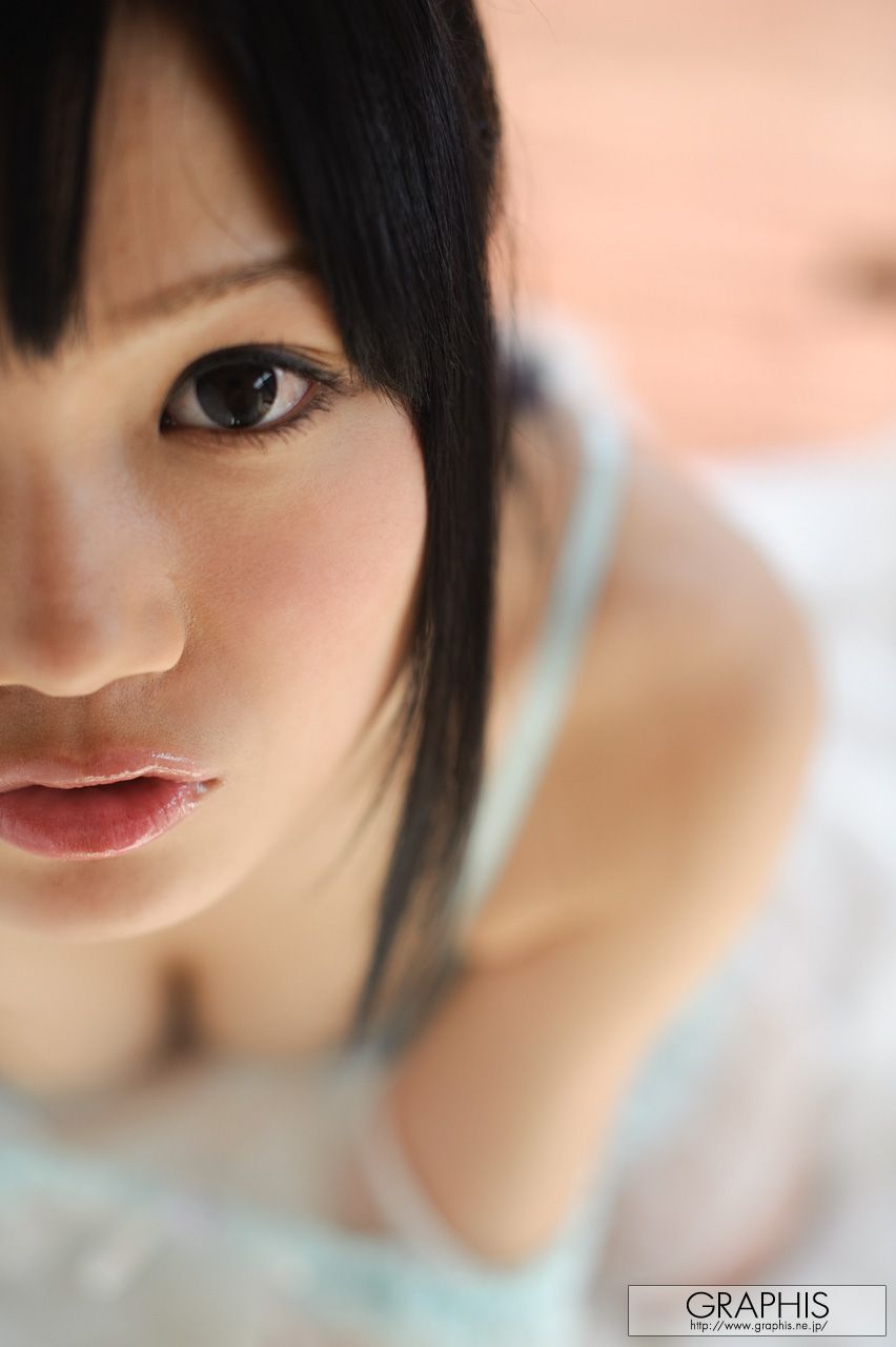 荣仓あい/荣仓爱 [Graphis] First Gravure 初脱ぎ娘