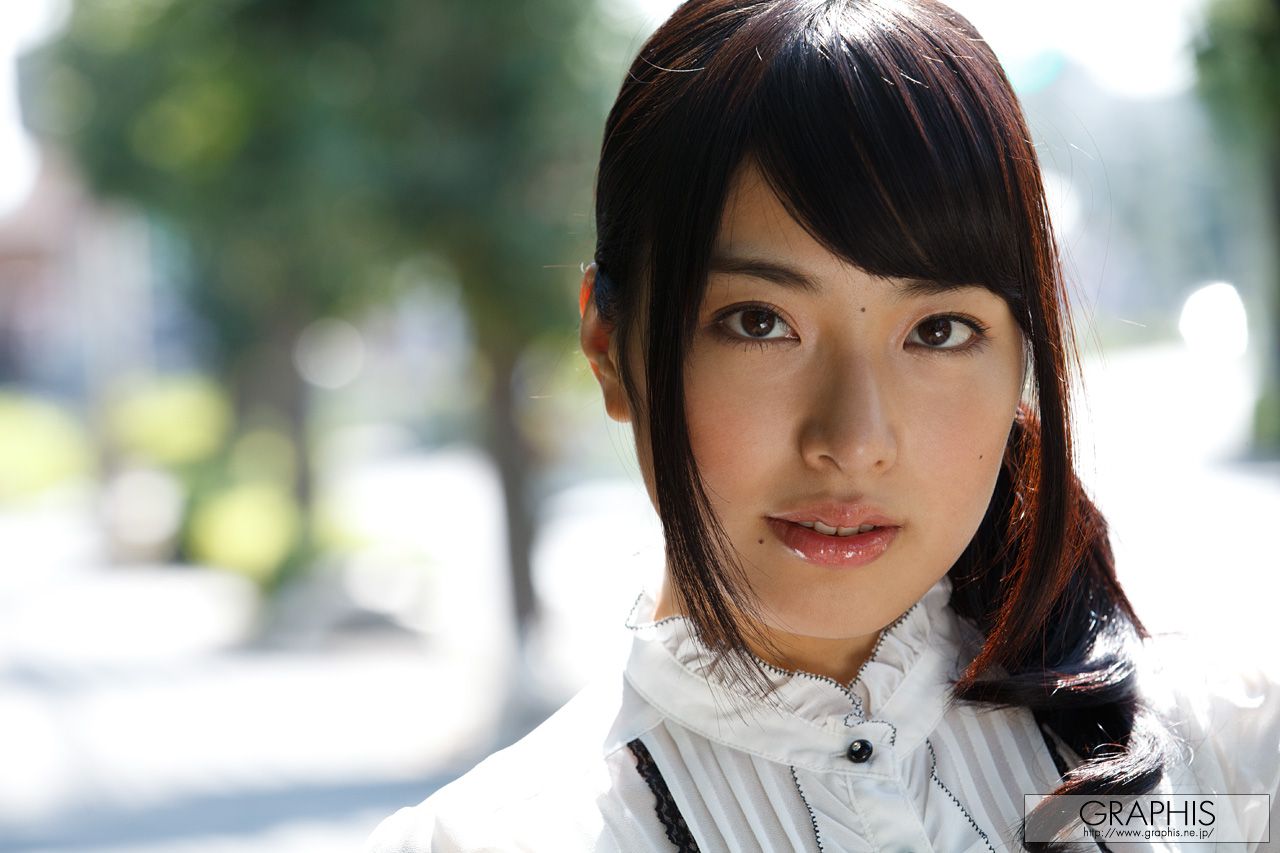 由爱可奈《Further Growth》》 [Graphis] Special Contents