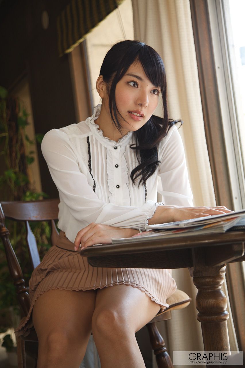 由爱可奈《Further Growth》》 [Graphis] Special Contents