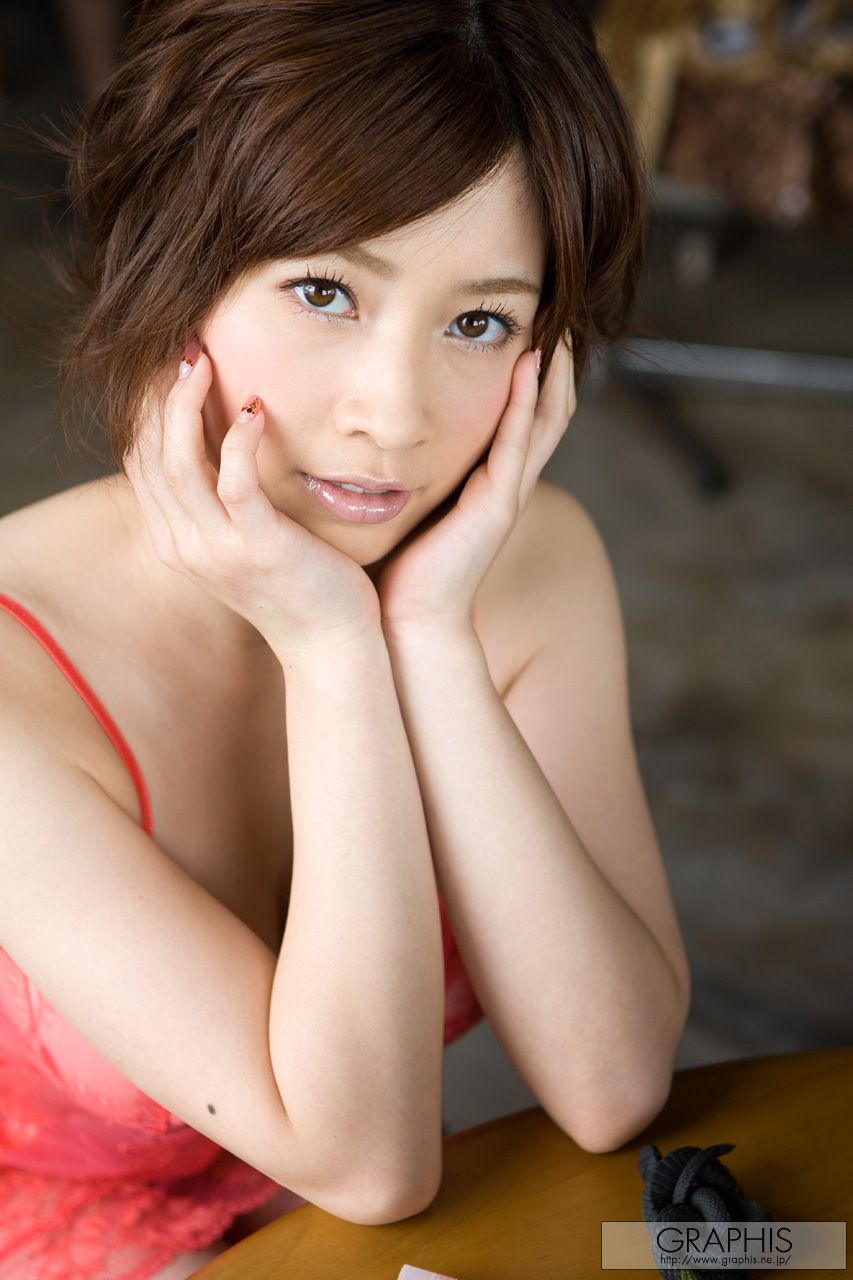 奥田咲《Bloom》 [Graphis] Special Contents