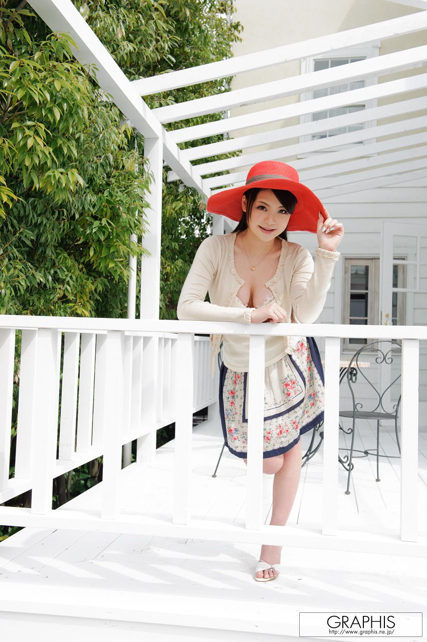 鶴田かな《Rocket Idol》 [Graphis] Gals