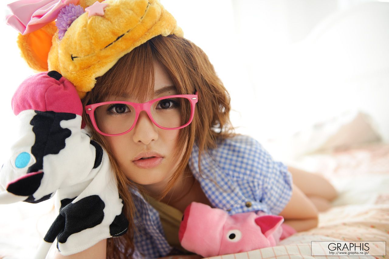 成瀬心美《Pretty Doll》 [Graphis] Special Contents