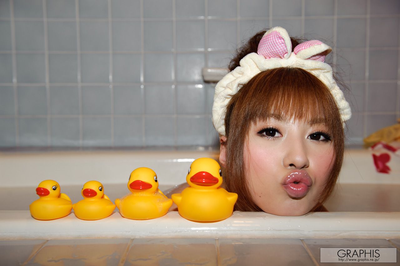 成瀬心美《Pretty Doll》 [Graphis] Special Contents