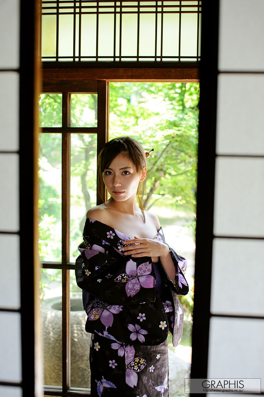 横山美雪《Blossoms》 [Graphis] Gals