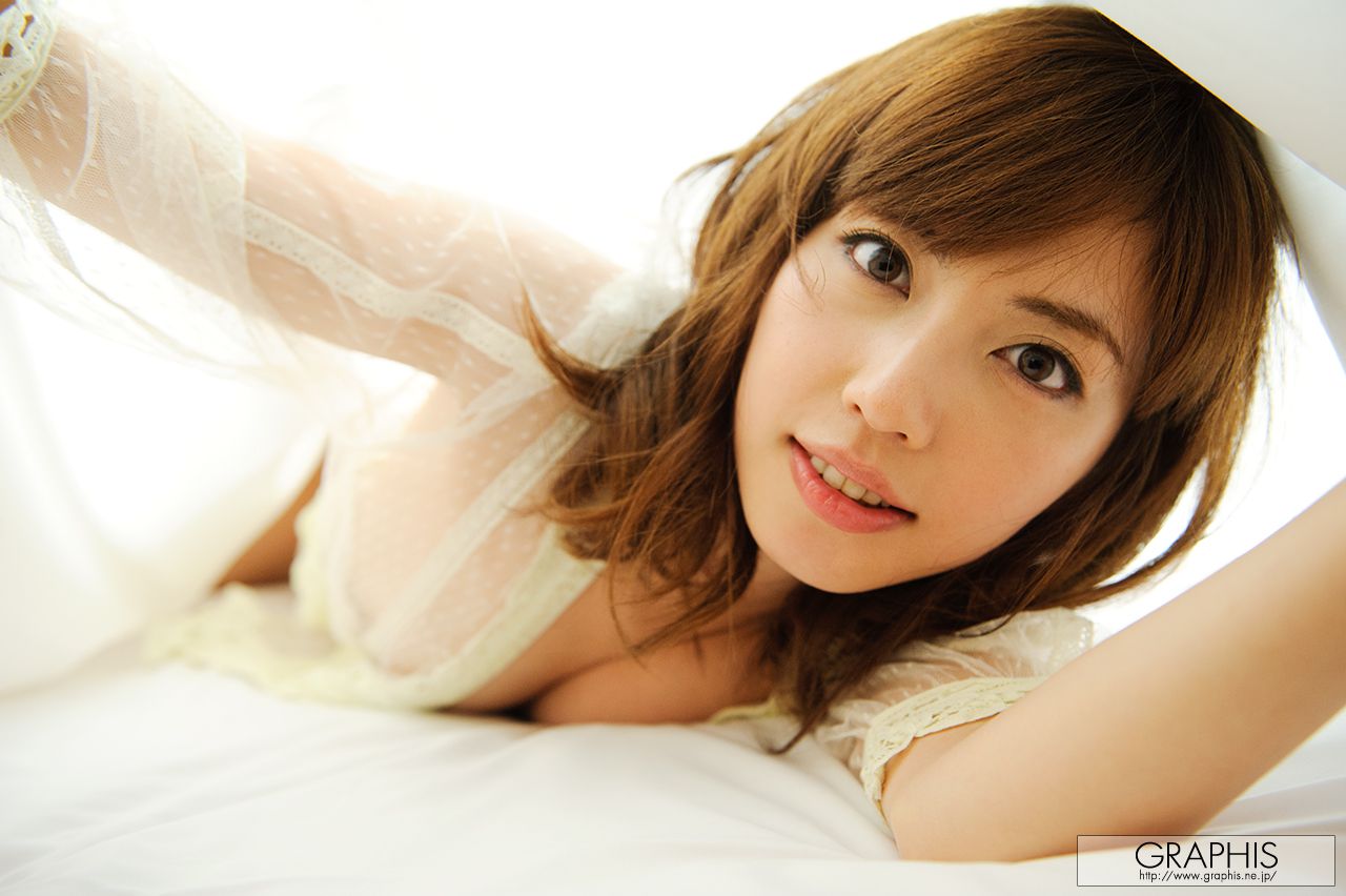 横山美雪《Blossoms》 [Graphis] Gals