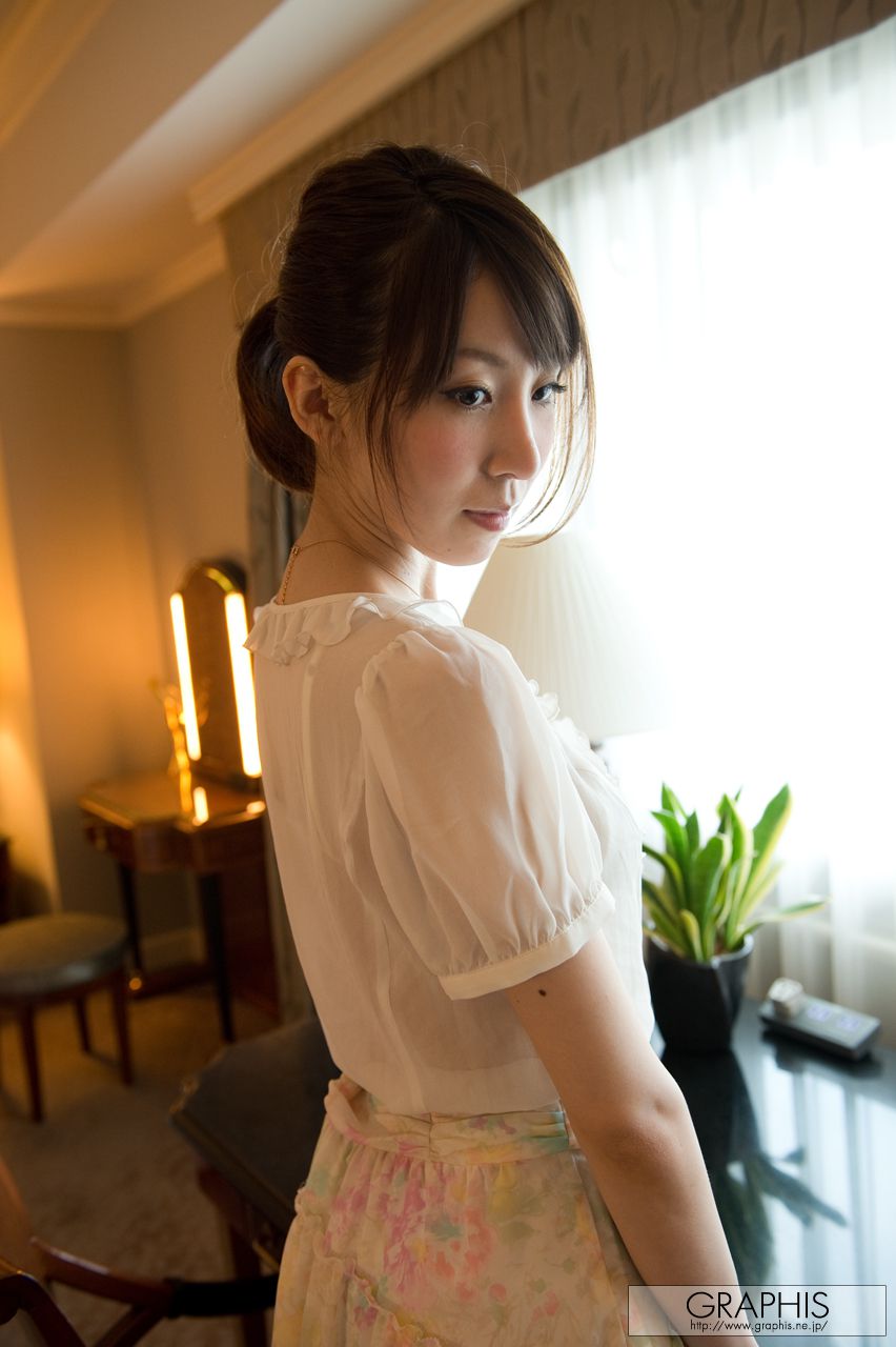 知花メイサ/知花梅莎 [Graphis] First Gravure 初脱ぎ娘