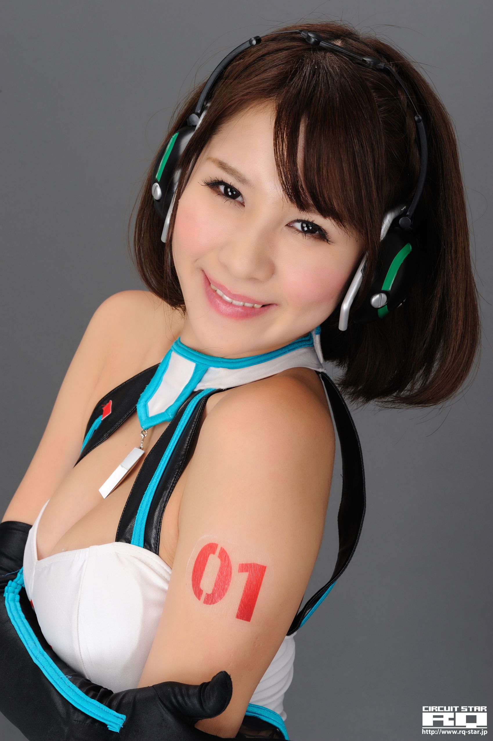 [RQ-STAR] NO.00588 立花サキ Race Queen 赛车女郎系列 写真集