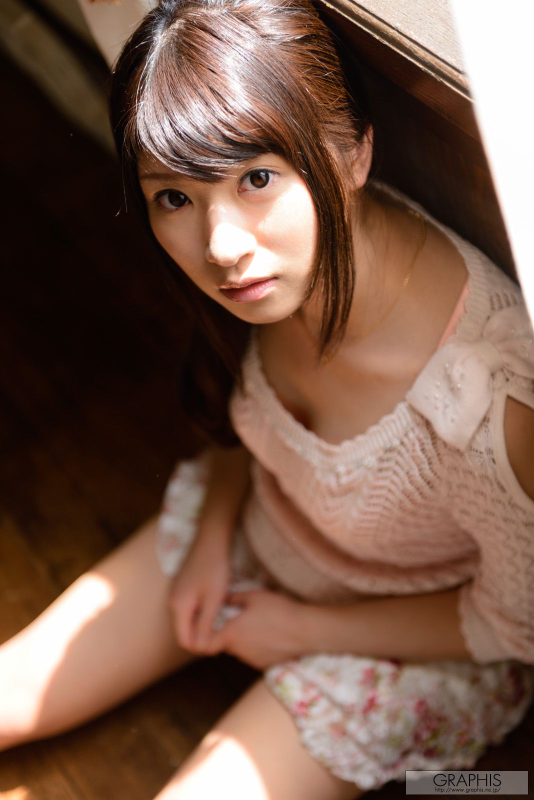 绪川里绪/緒川りお [Graphis] First Gravure 初脱ぎ娘