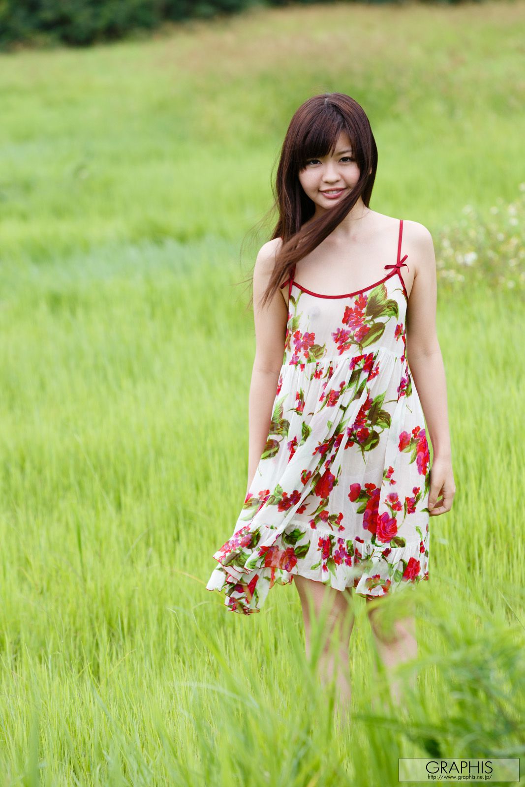 葉山めい/叶山芽衣 [Graphis] First Gravure 初脱ぎ娘