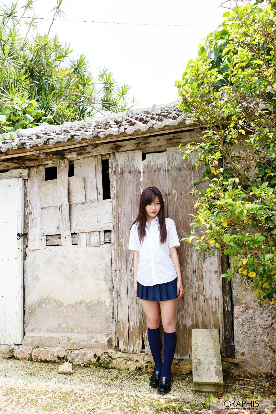 葉山めい/叶山芽衣 [Graphis] First Gravure 初脱ぎ娘