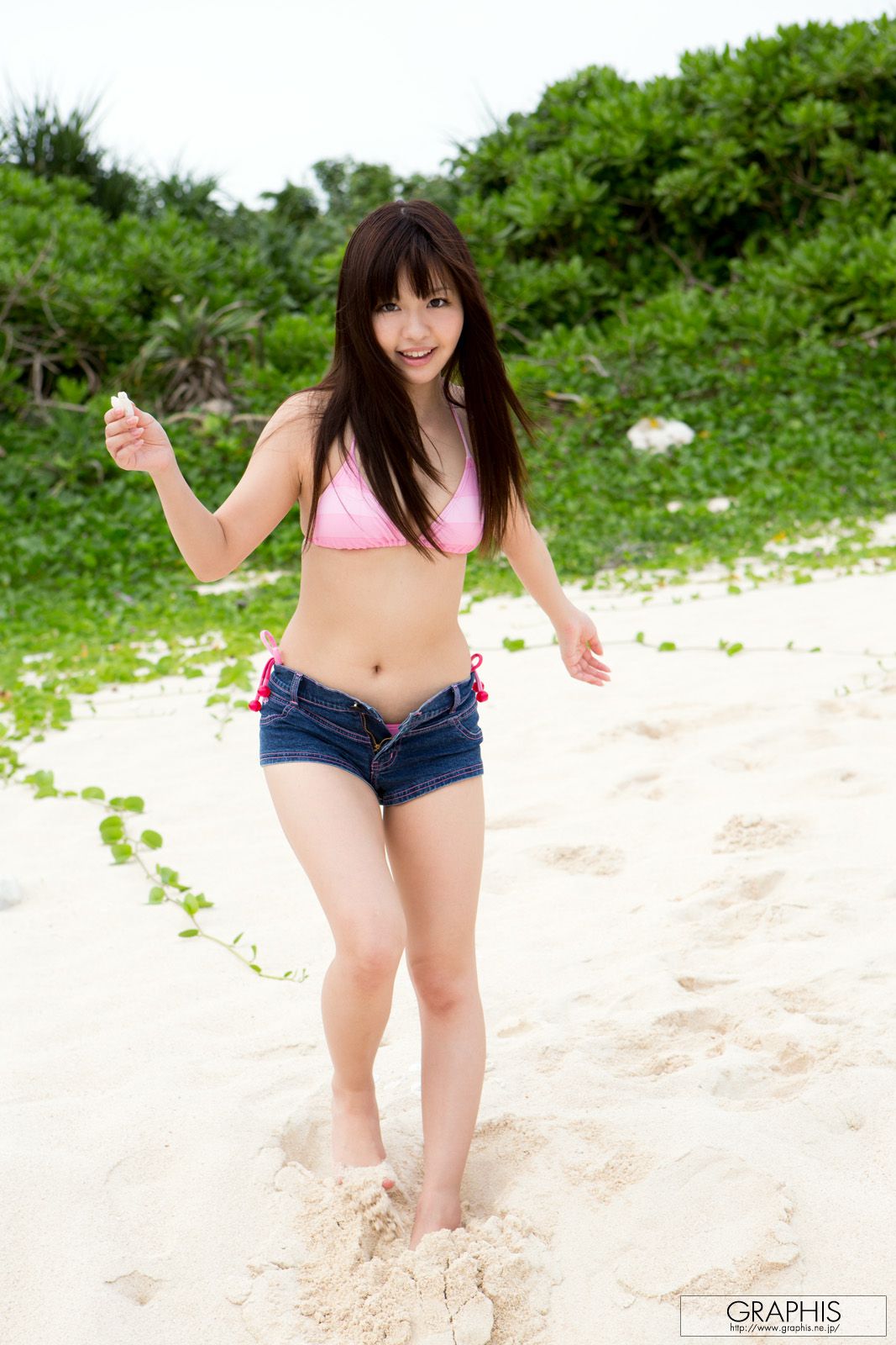 葉山めい/叶山芽衣 [Graphis] First Gravure 初脱ぎ娘