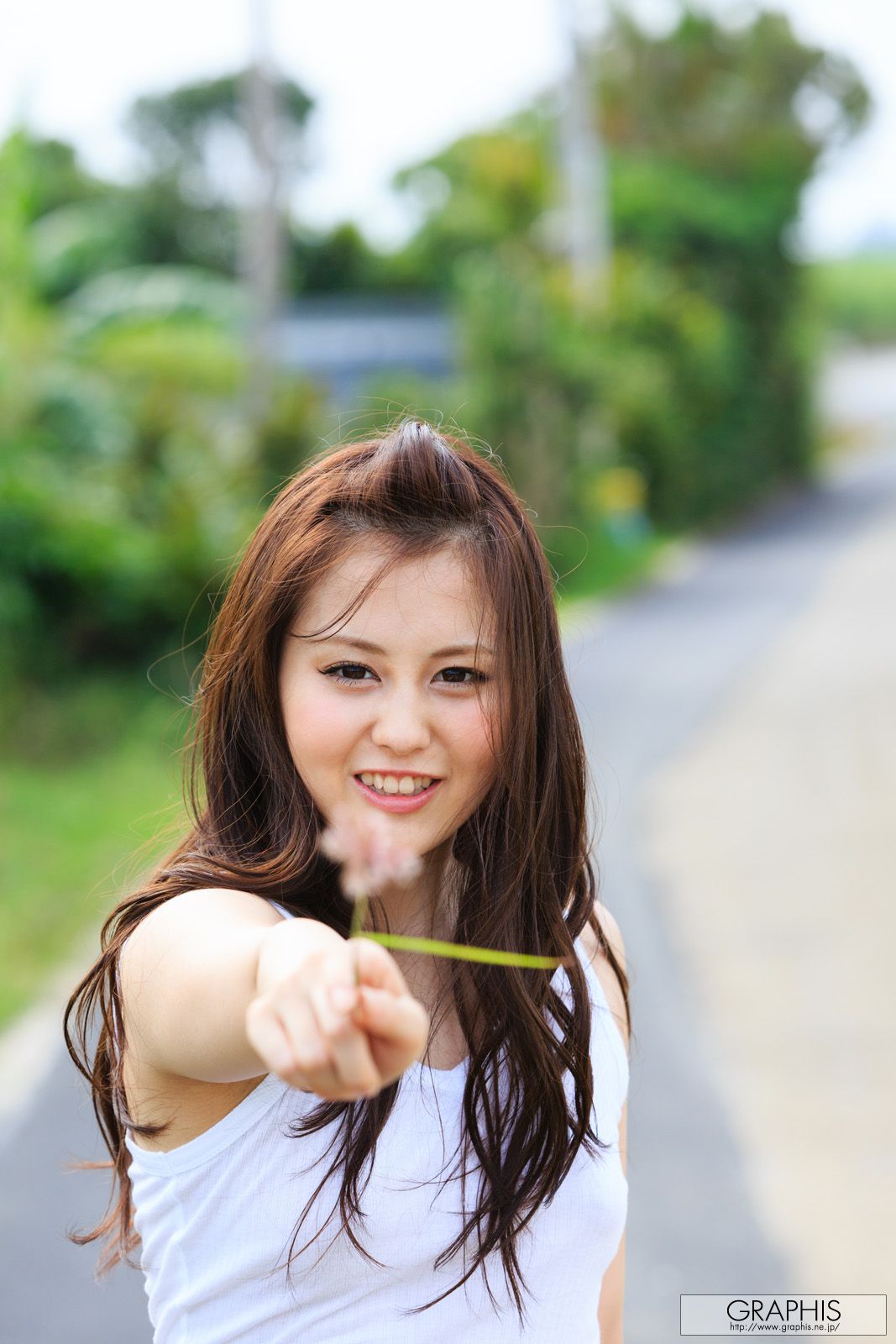 Beni Ito 伊东红 [Graphis] First Gravure 初脱ぎ娘