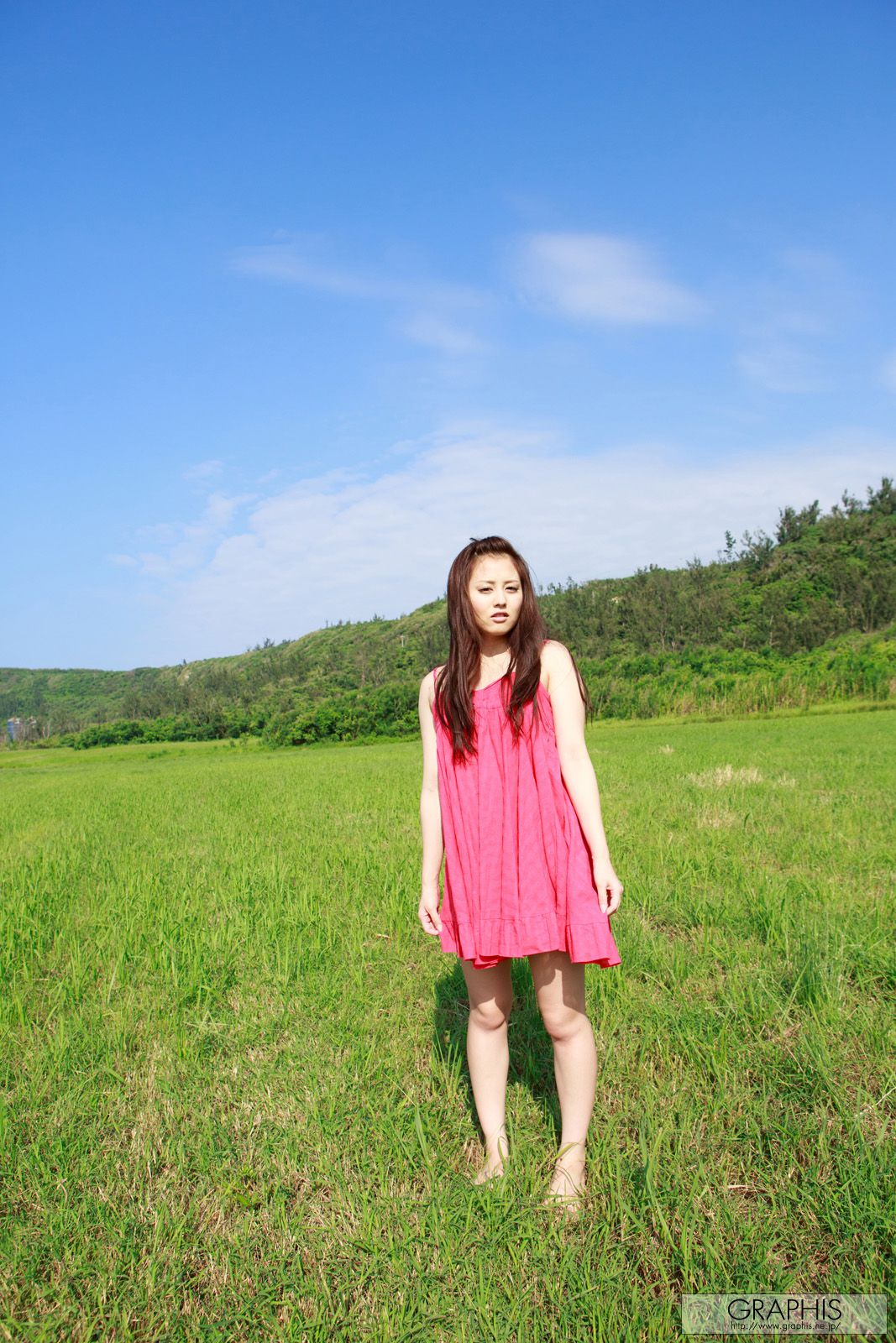 Beni Ito 伊东红 [Graphis] First Gravure 初脱ぎ娘