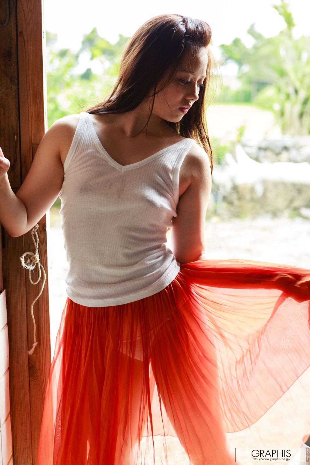 Beni Ito 伊东红 [Graphis] First Gravure 初脱ぎ娘