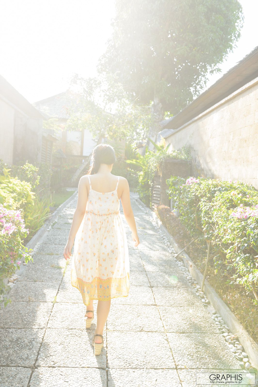 Mayu Sato 紗藤まゆ/纱藤真由 [Graphis] First Gravure 初脱ぎ娘