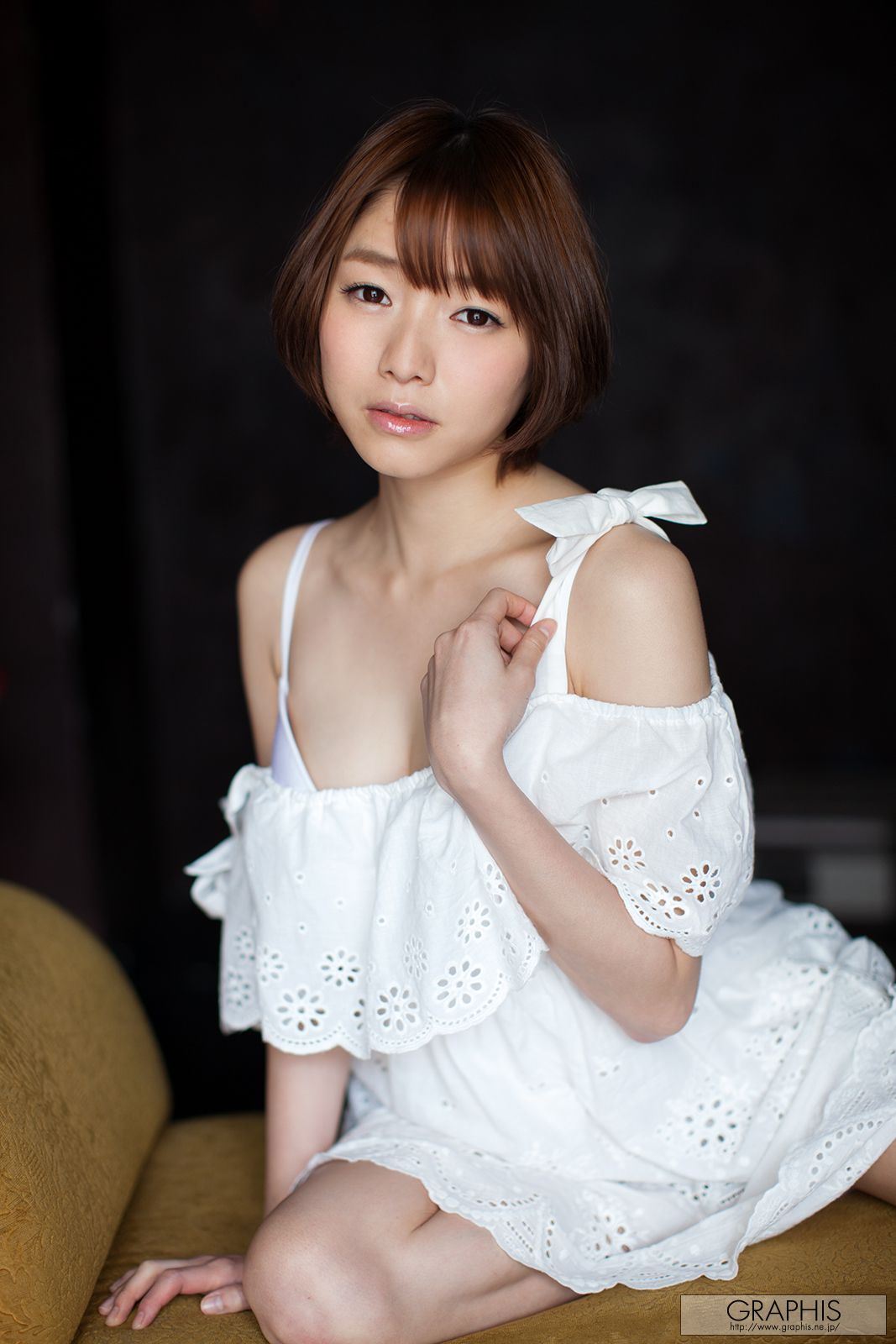 涼川絢音/凉川绚音 [Graphis] First Gravure 初脱ぎ娘