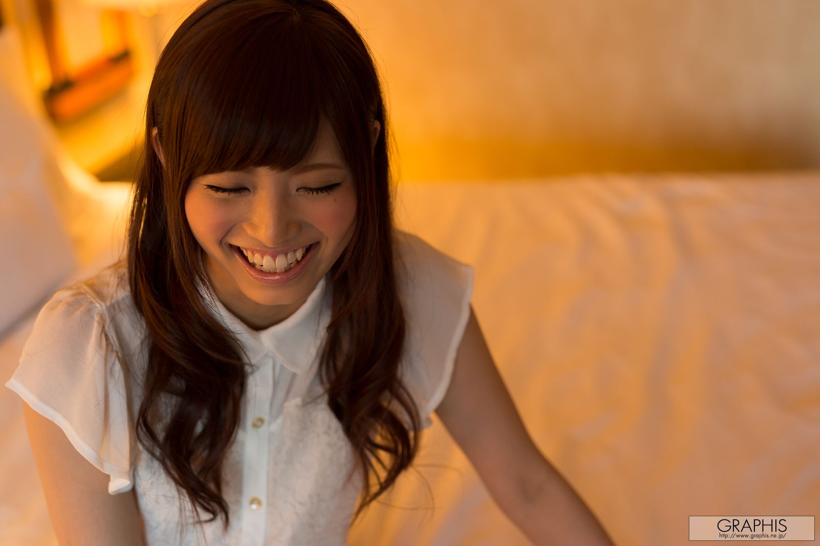 立花陽未《We Rise》 [Graphis] Gals