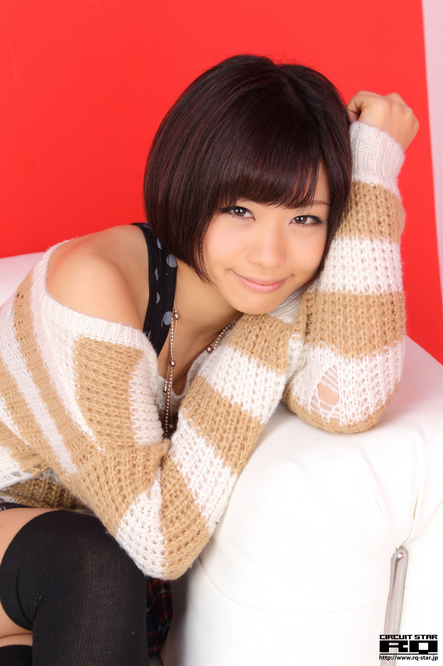 [RQ-STAR] NO.00598 Hitomi Yasueda 安枝瞳 Private Dress 写真集