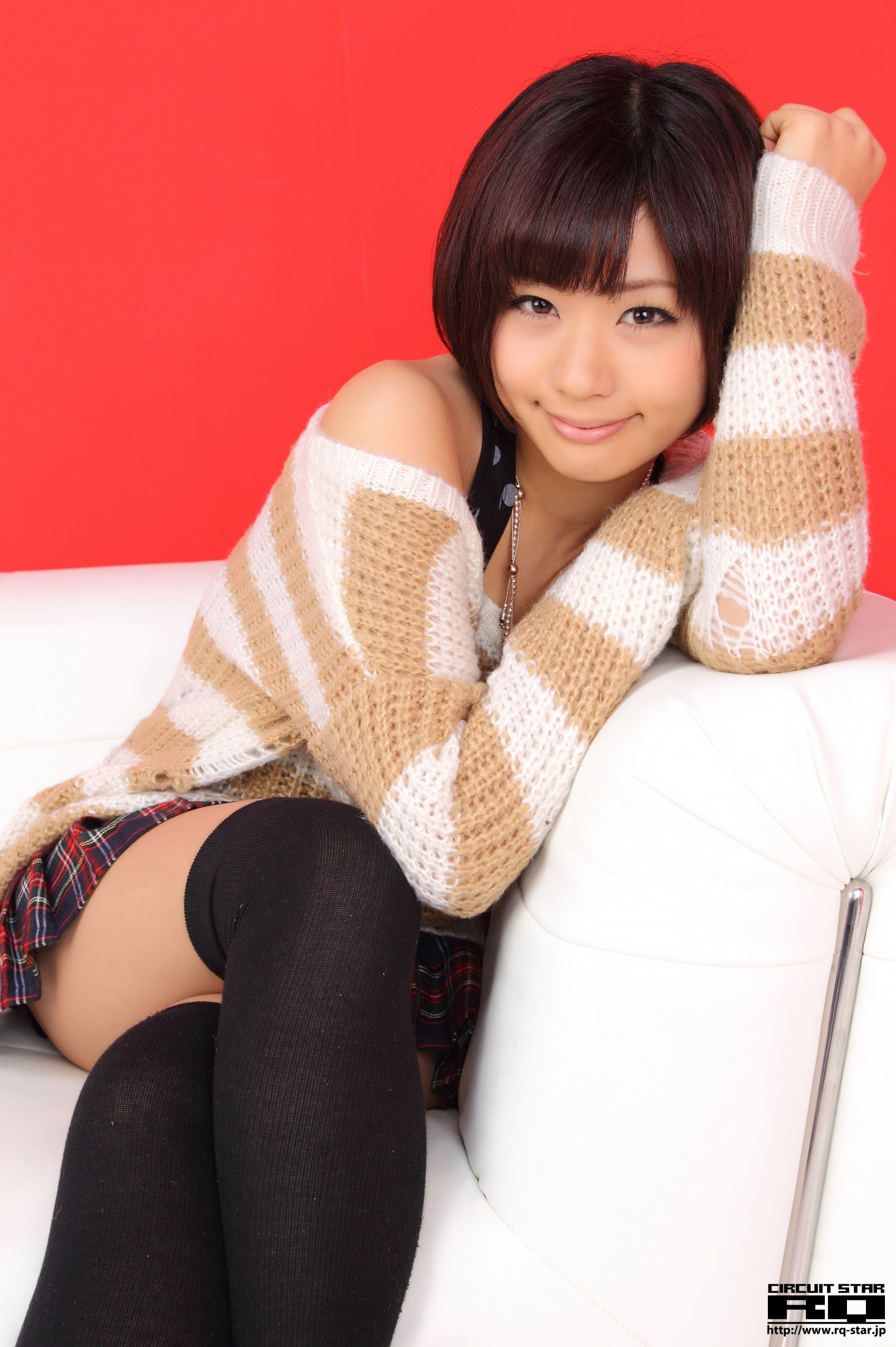 [RQ-STAR] NO.00598 Hitomi Yasueda 安枝瞳 Private Dress 写真集
