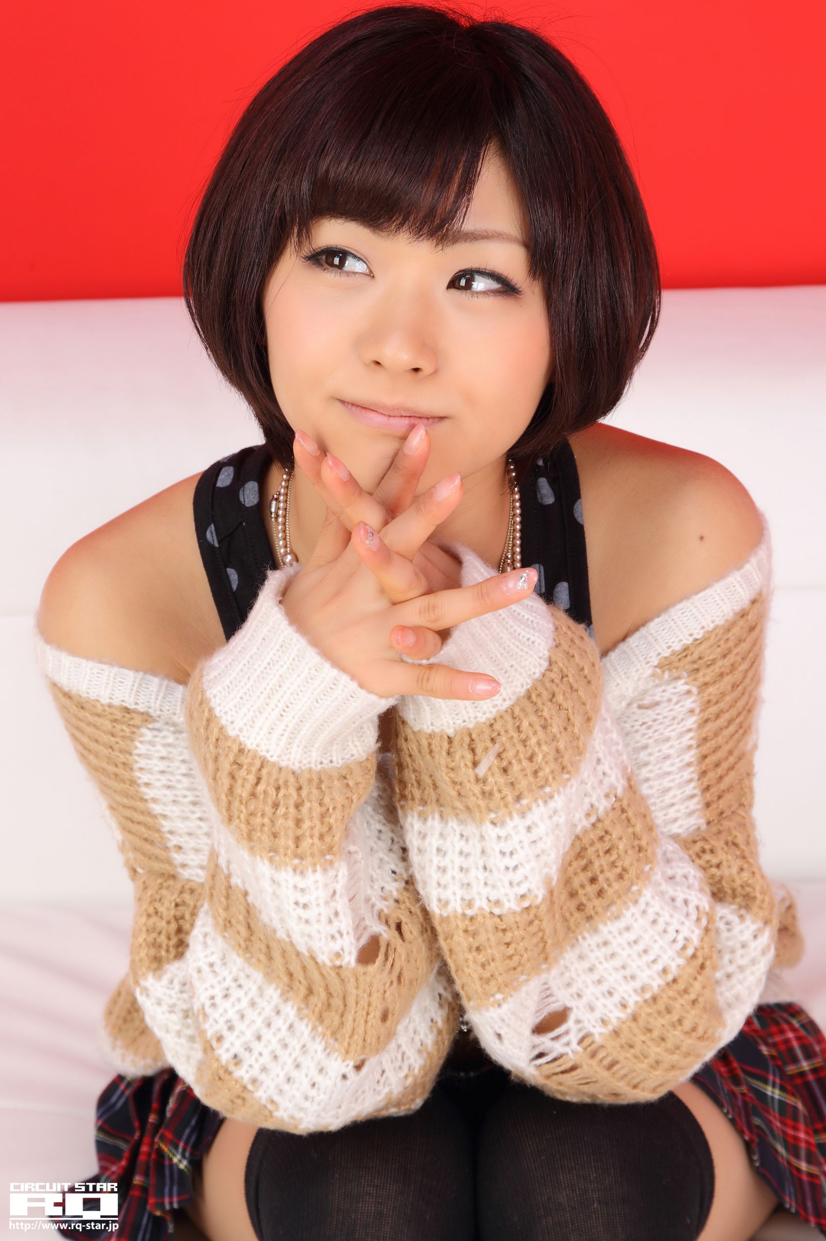 [RQ-STAR] NO.00598 Hitomi Yasueda 安枝瞳 Private Dress 写真集