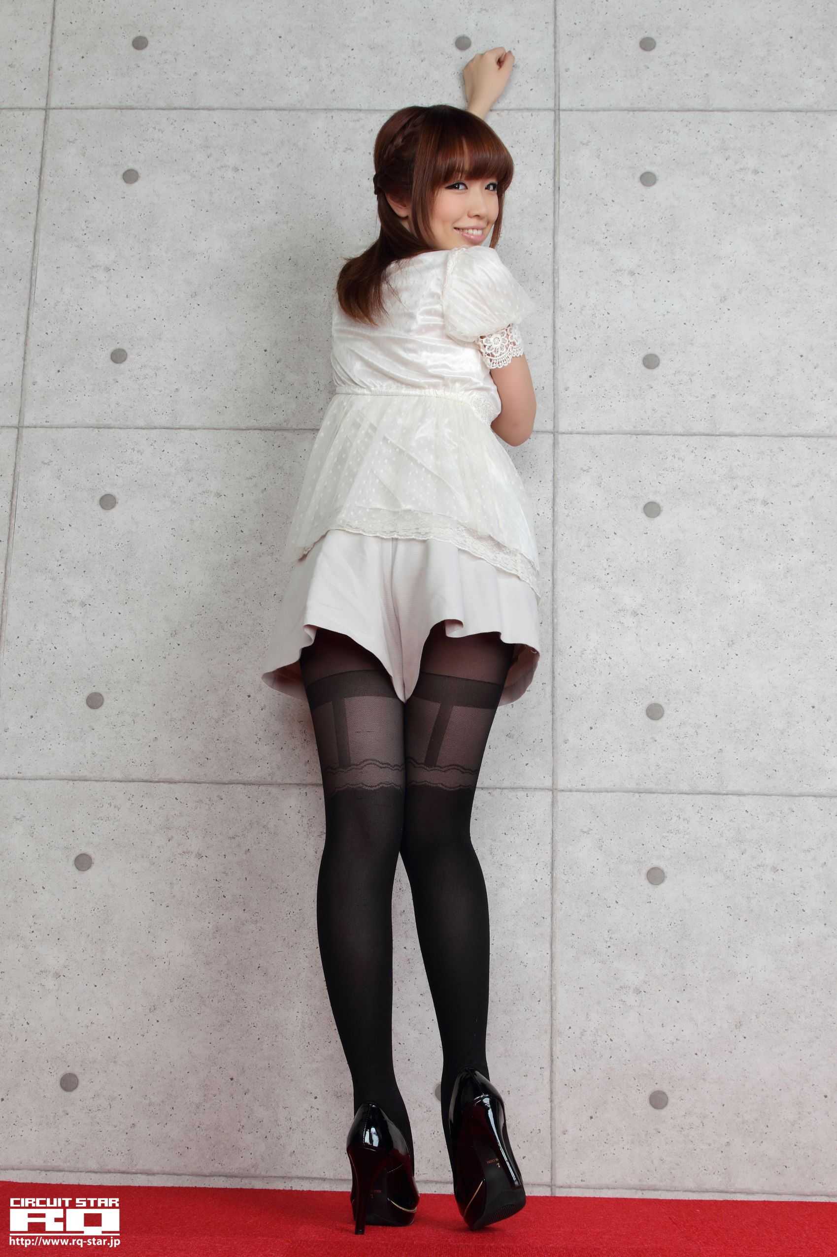 [RQ-STAR] NO.00599 Minori Yamaoka 山岡実乃里 Private Dress 写真集